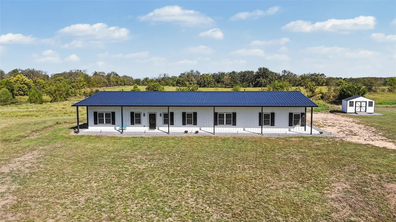 Photo 2 — 5400 W Groat Road, Hulbert, OK 74441