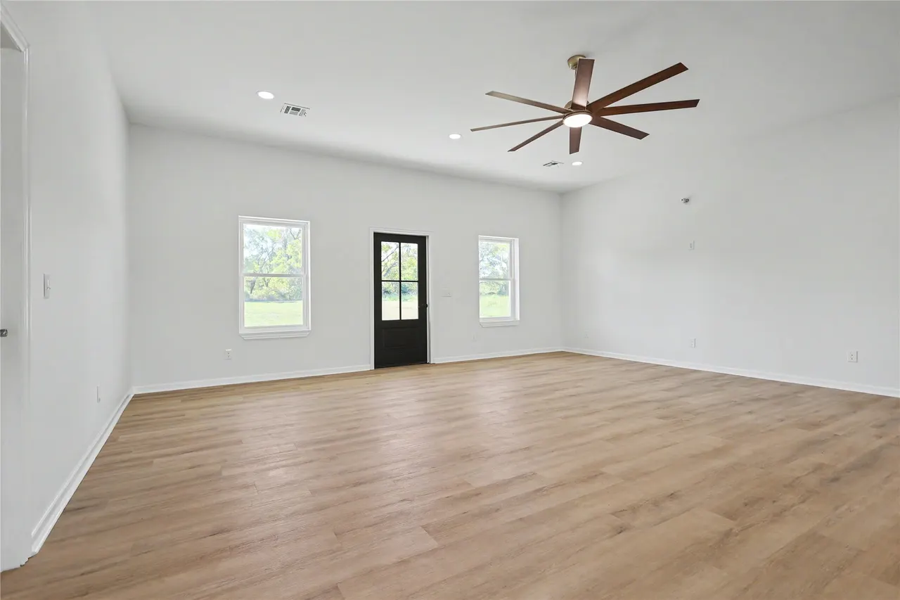 Photo 11 — 5400 W Groat Road, Hulbert, OK 74441