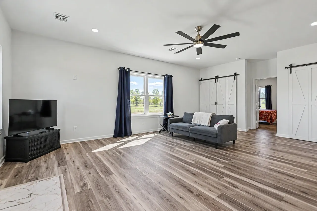 Photo 72 — 5400 W Groat Road, Hulbert, OK 74441