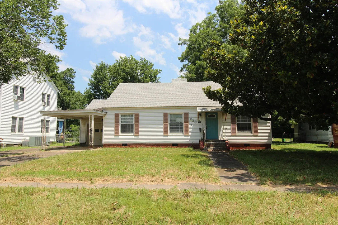 Photo 48 — 628 W Tahlequah, Vinita, OK 74301