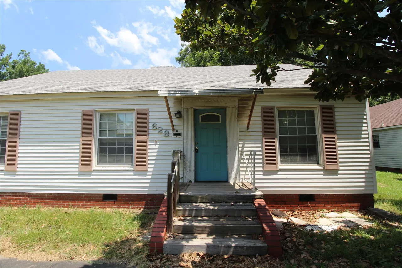 Photo 49 — 628 W Tahlequah, Vinita, OK 74301