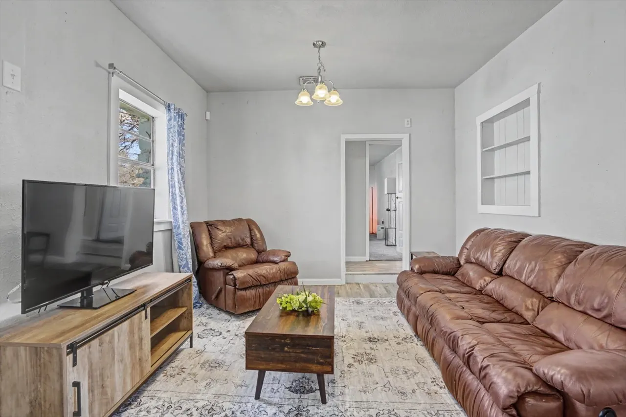 Photo 8 — 1169 N Atlanta Place, Tulsa, OK 74110