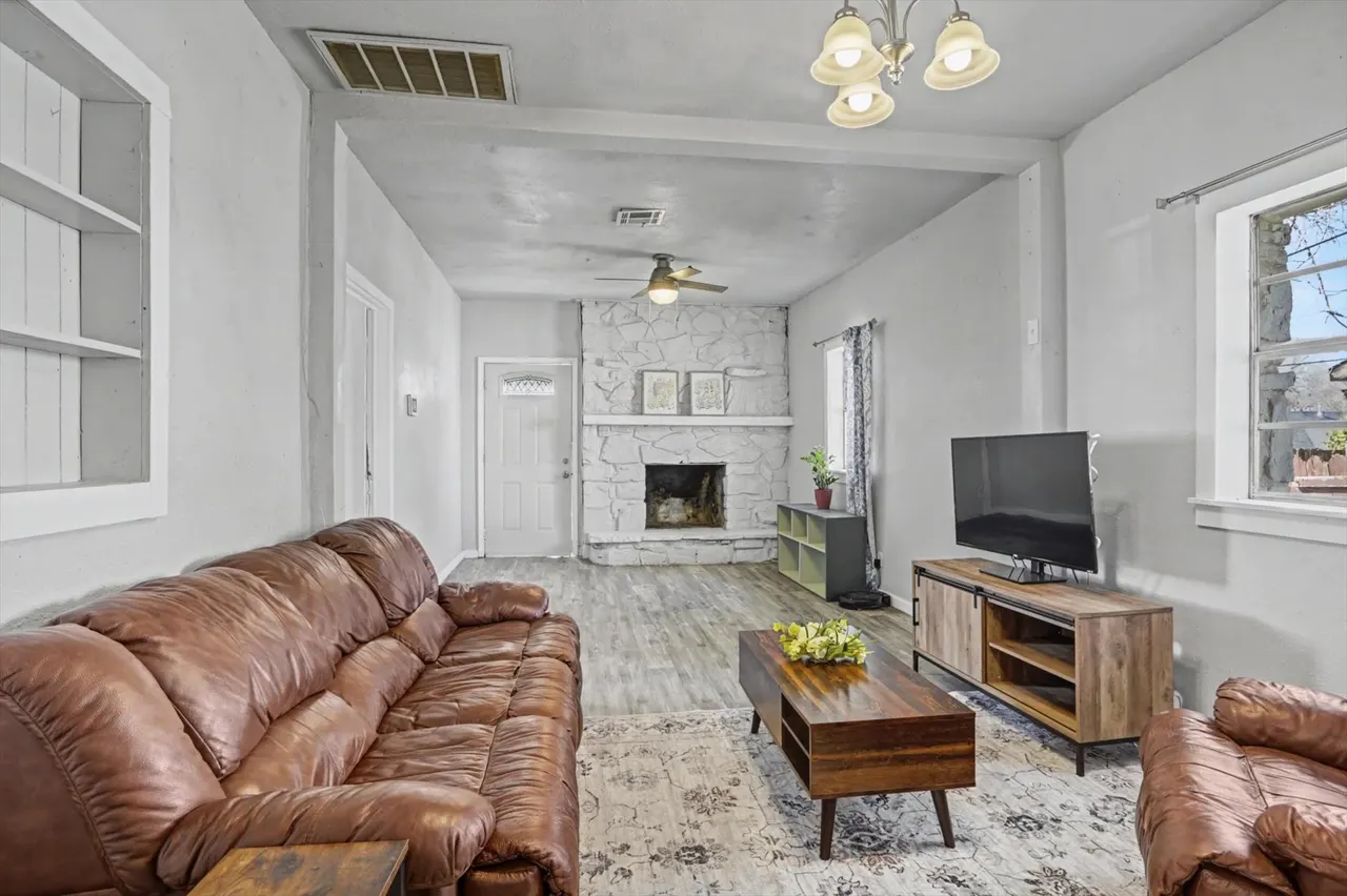 Photo 9 — 1169 N Atlanta Place, Tulsa, OK 74110