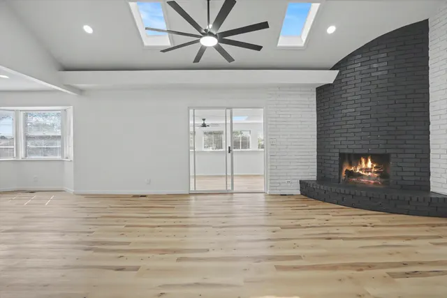 Photo 5 — 9920 E 28th Place, Tulsa, OK 74129