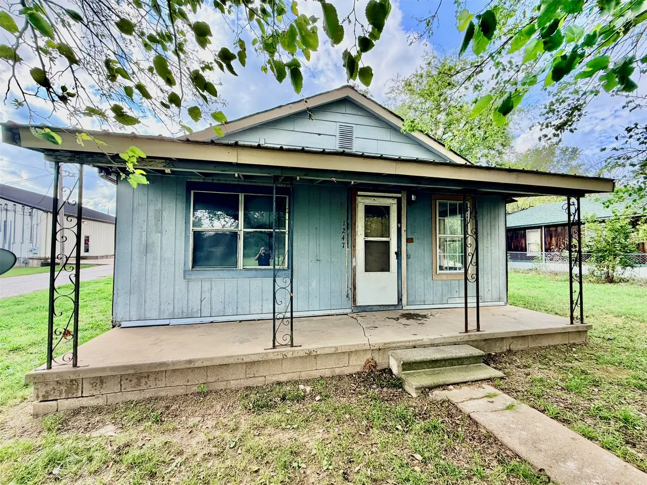 Photo 2 — 1247 S Choctaw, Atoka, OK 74525