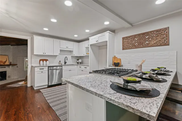 Photo 7 — 2225 E 12TH PL Place, Tulsa, OK 74104