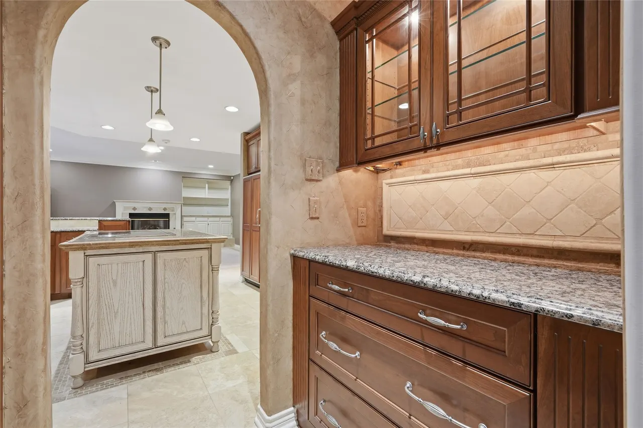 Photo 14 — 5816 S Knoxville Avenue, Tulsa, OK 74135