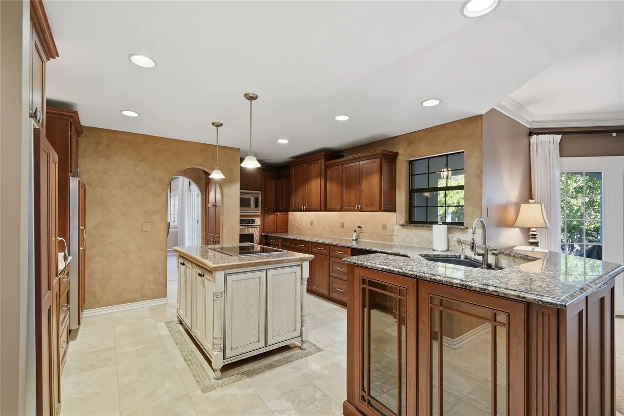 Photo 15 — 5816 S Knoxville Avenue, Tulsa, OK 74135
