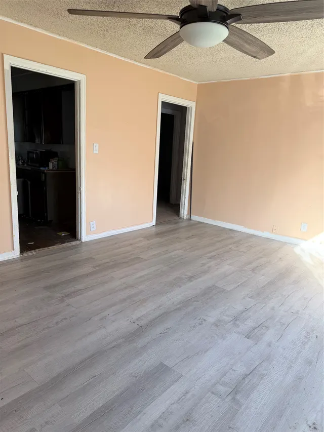 Photo 4 — 3955 E Admiral Court, Tulsa, OK 74115