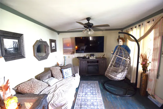 Photo 3 — 1 W Pine Street, Stilwell, OK 74960