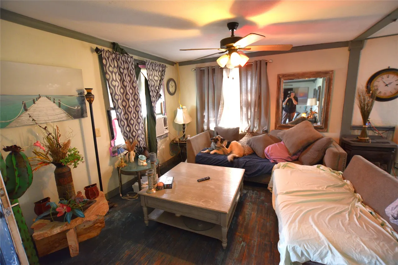 Photo 4 — 1 W Pine Street, Stilwell, OK 74960