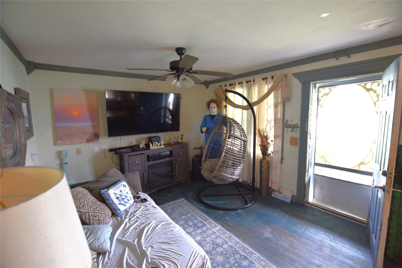 Photo 5 — 1 W Pine Street, Stilwell, OK 74960