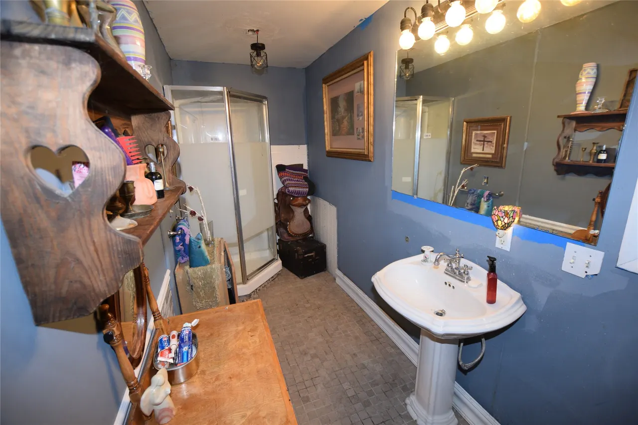 Photo 12 — 1 W Pine Street, Stilwell, OK 74960