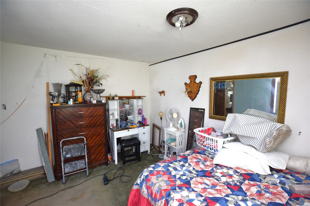 Photo 21 — 1 W Pine Street, Stilwell, OK 74960