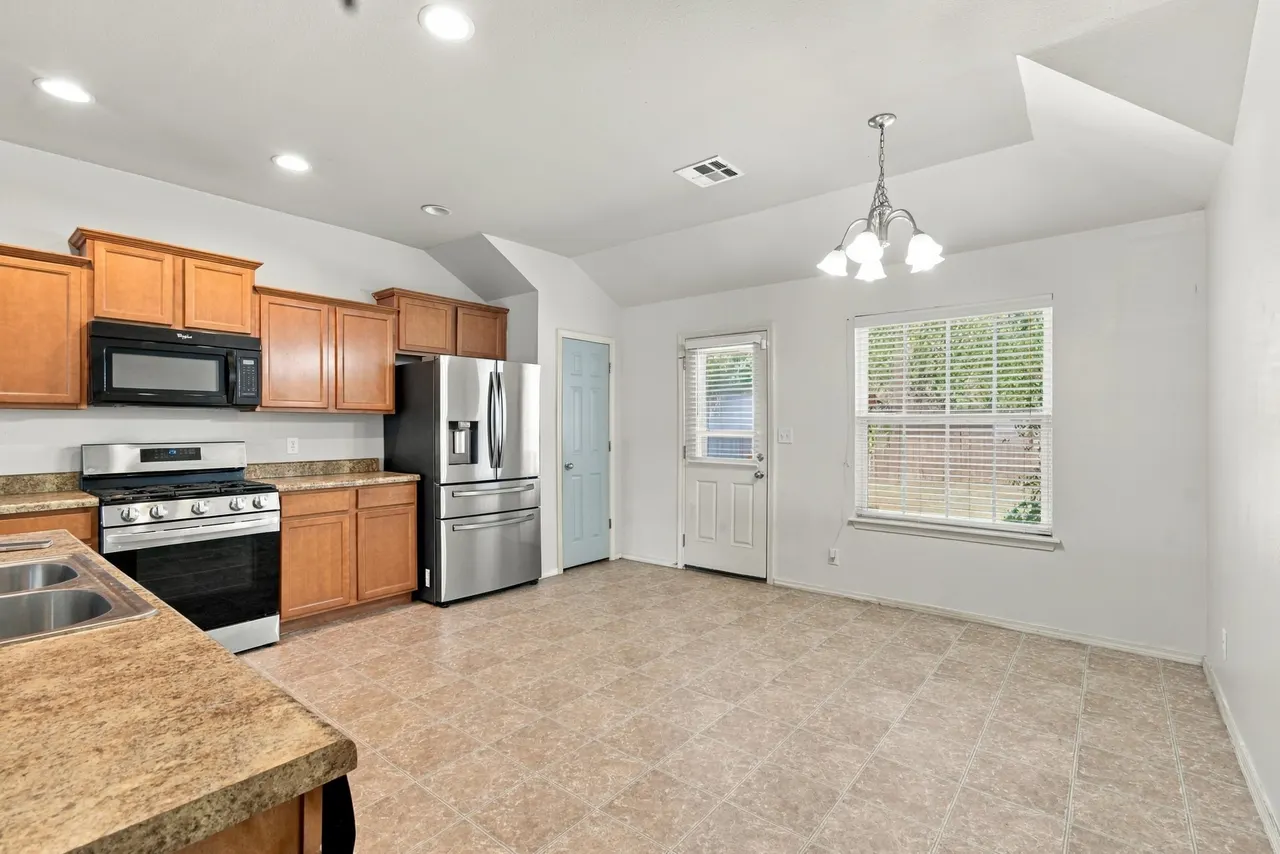 Photo 9 — 8535 E 126th Place S, Bixby, OK 74008