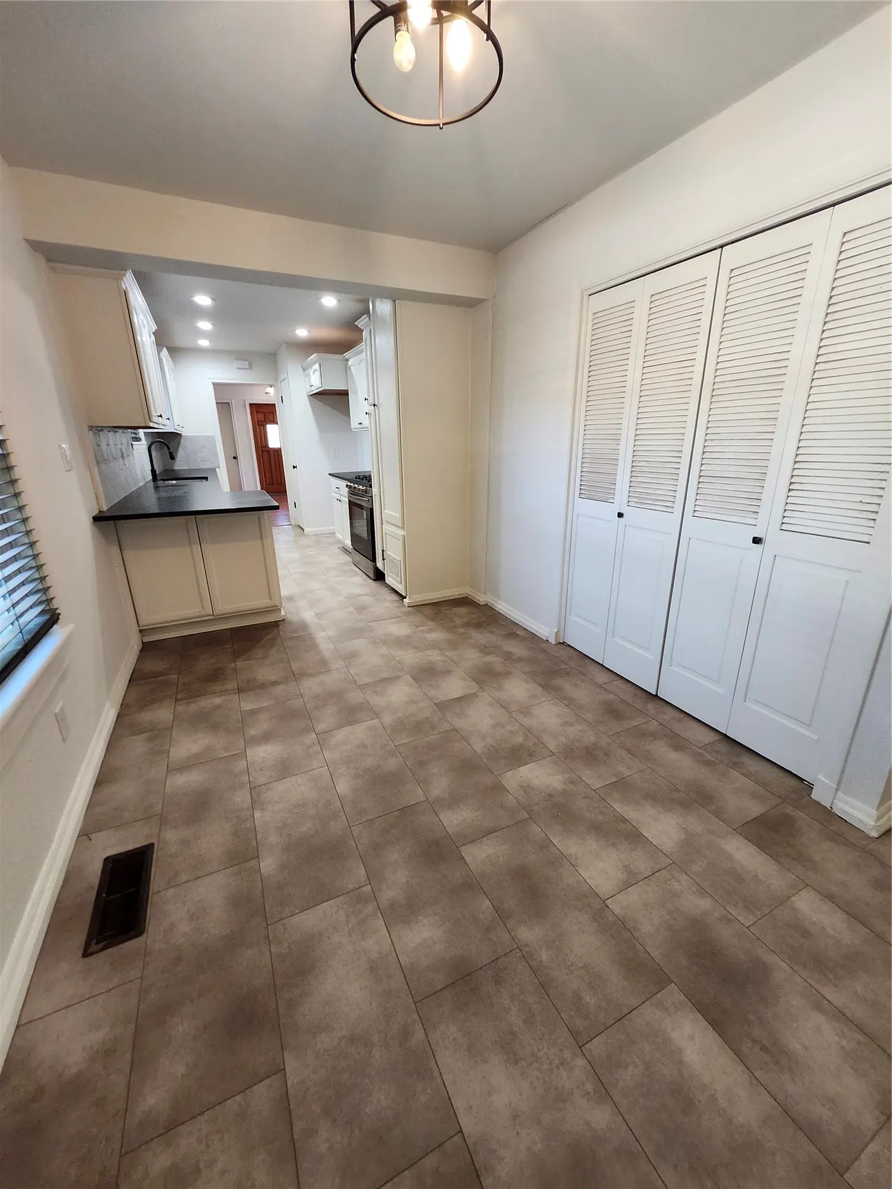 Photo 9 — 2033 Haskell Boulevard, Muskogee, OK 74403