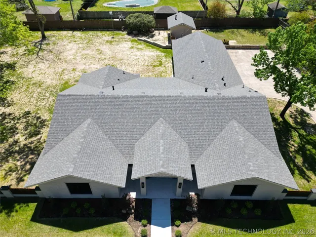 Photo 6 — 2200 Cloverleaf Place, Ardmore, OK 73401