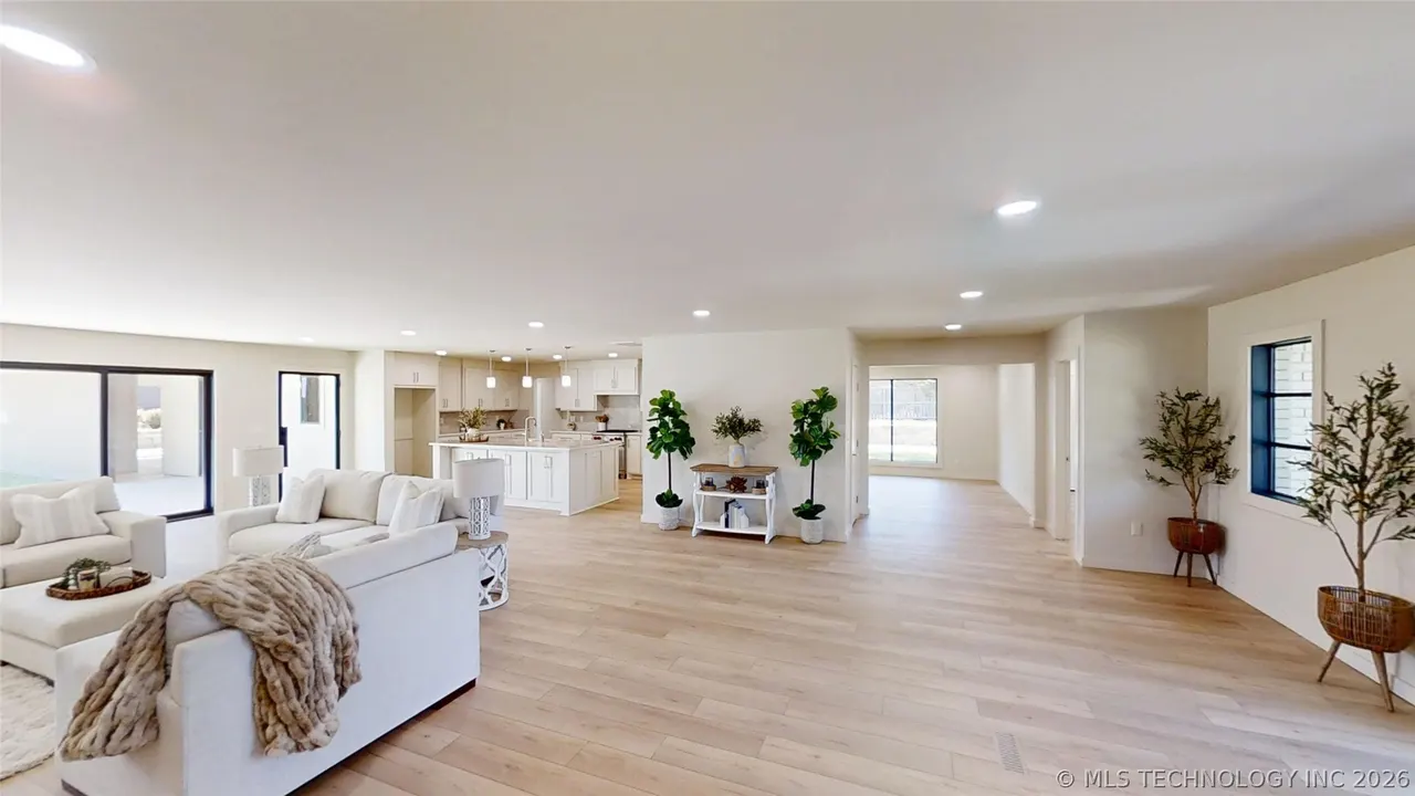 Photo 13 — 2200 Cloverleaf Place, Ardmore, OK 73401