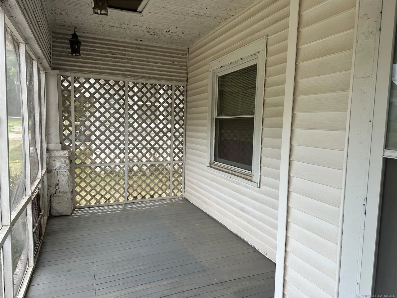 Photo 2 — 814 S Severs Street, Okmulgee, OK 74447