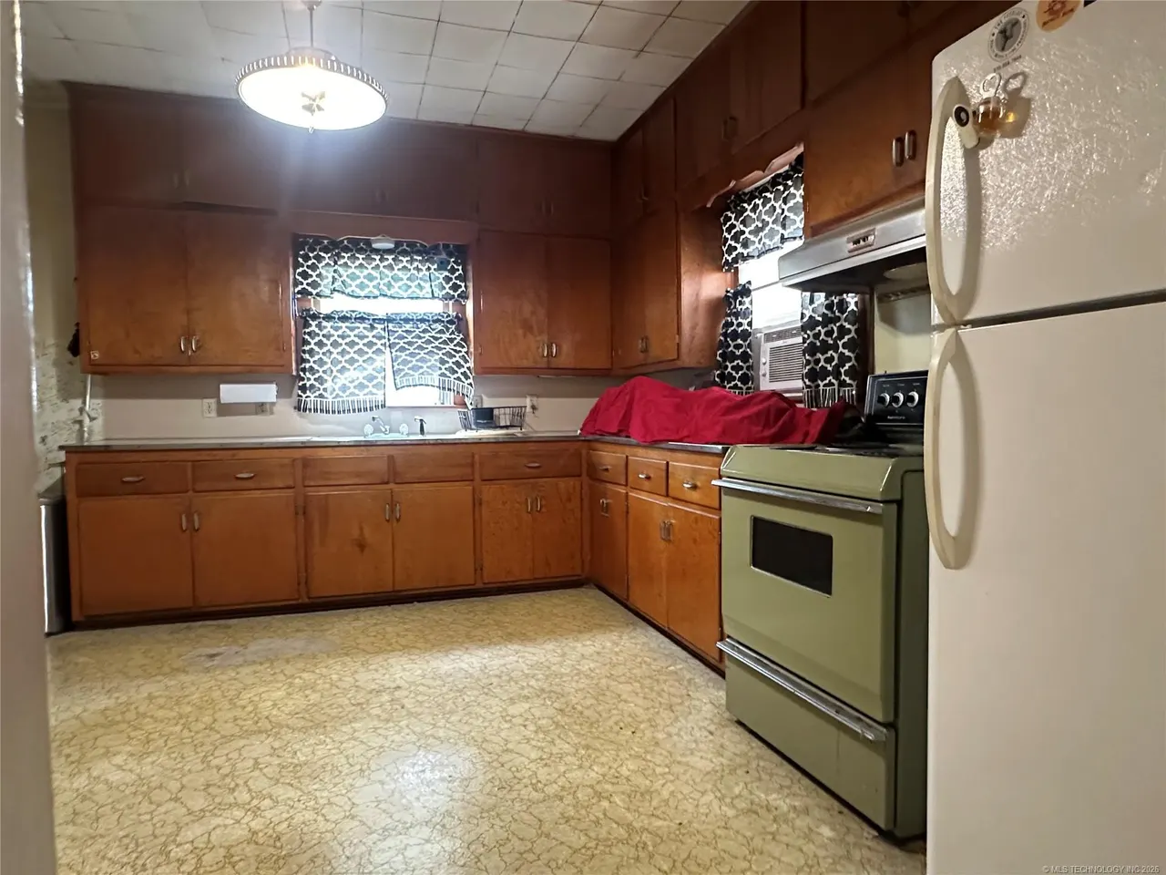 Photo 8 — 814 S Severs Street, Okmulgee, OK 74447