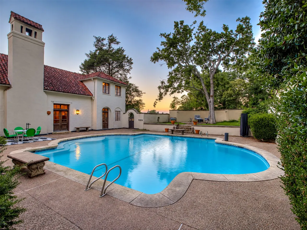Photo 3 — 2400 Terrace Drive, Bartlesville, OK 74006