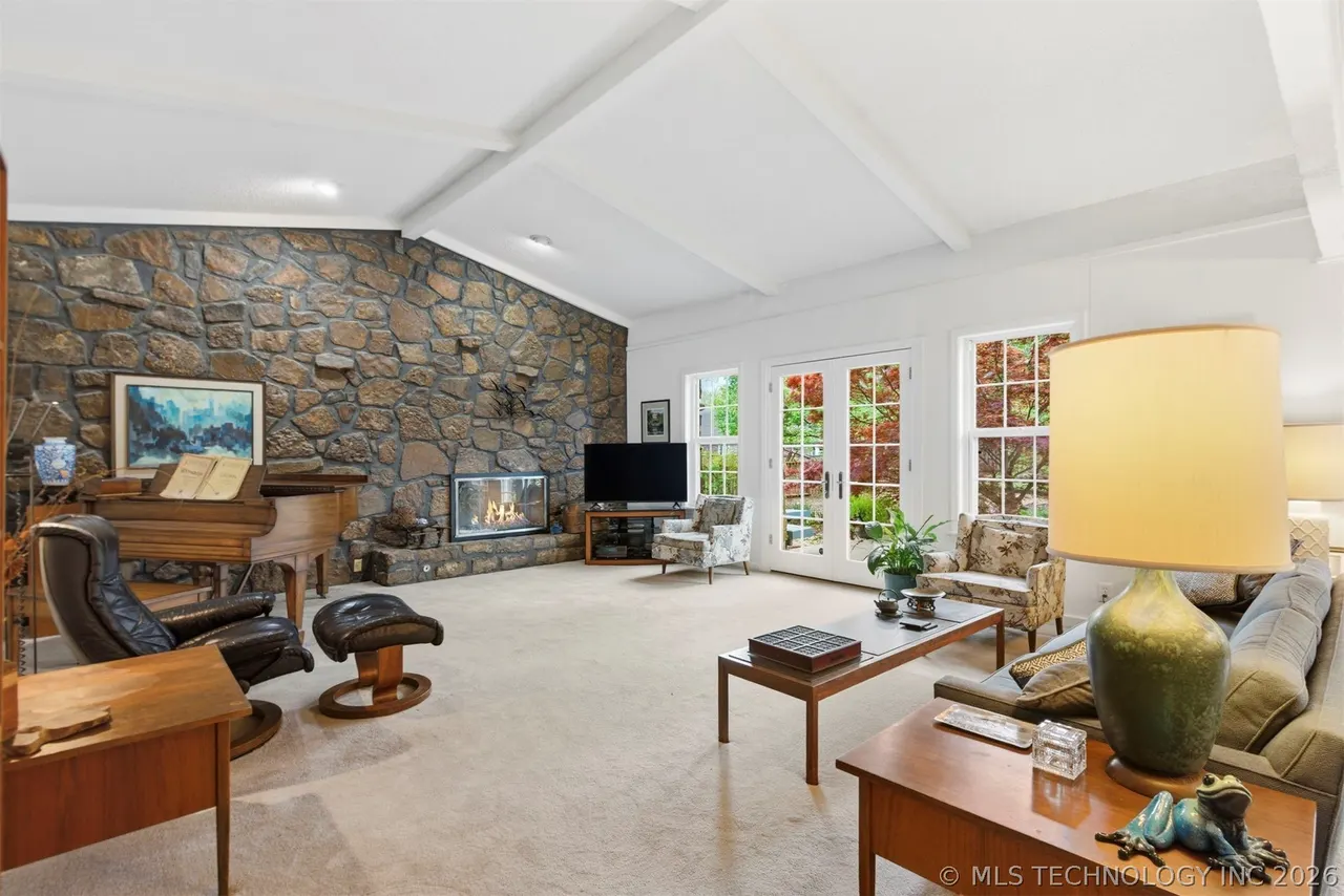 Photo 3 — 508 Meadowood Drive, Broken Arrow, OK 74011