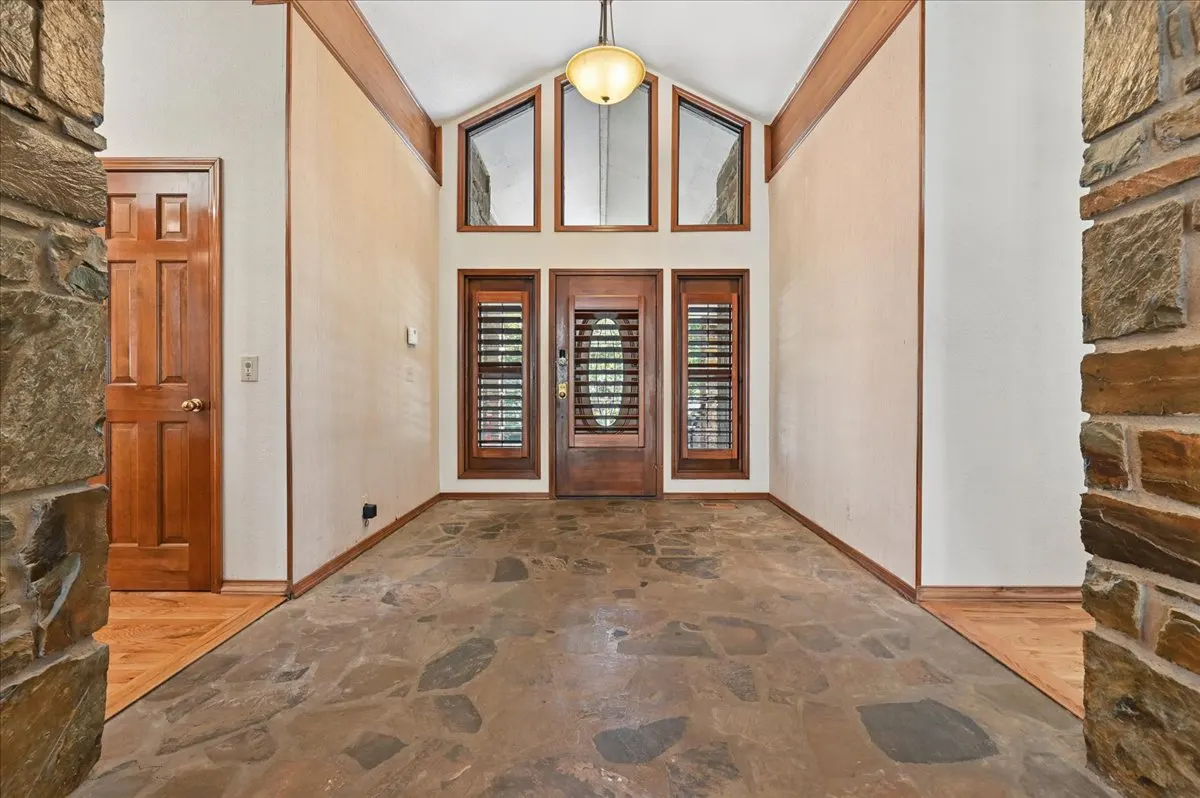 Photo 3 — 3110 E 71st Street S, Tulsa, OK 74136
