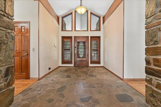 Photo 3 — 3110 E 71st Street S, Tulsa, OK 74136
