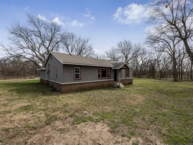 Photo 2 — 30740 N 3996, Ramona, OK 74061
