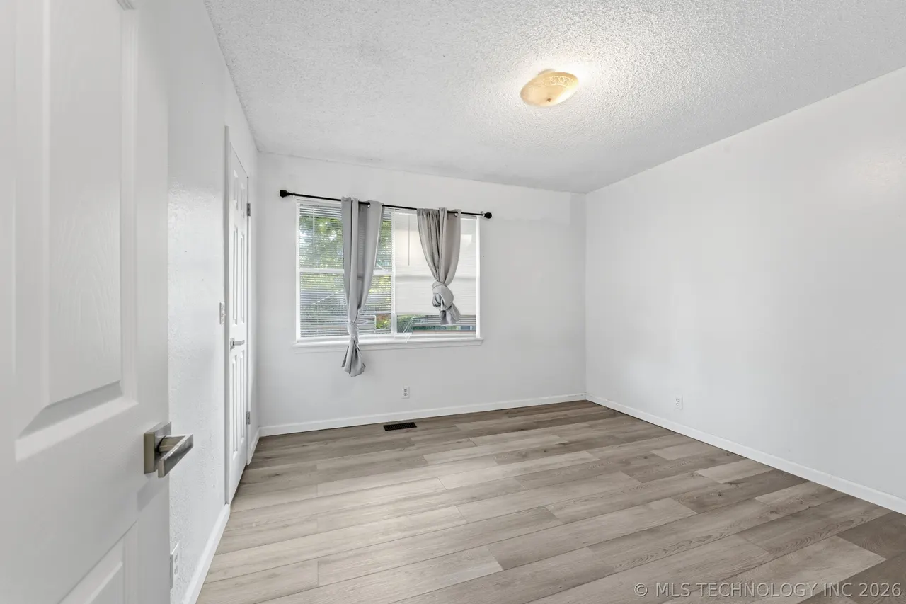 Photo 13 — 7732 S 69 EastPlace S, Tulsa, OK 74133