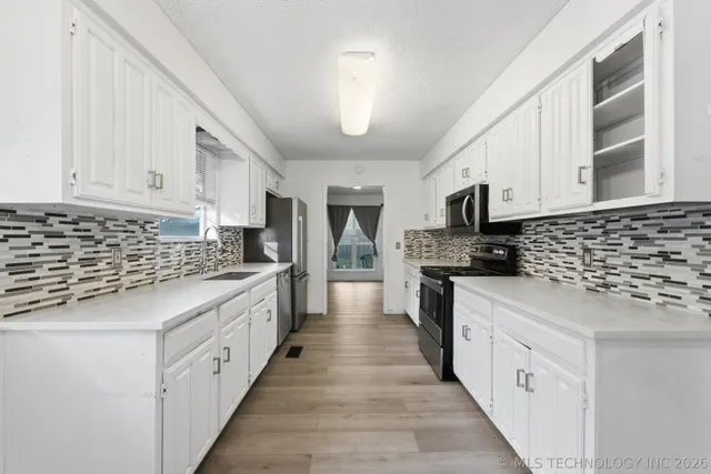 Photo 5 — 7732 S 69 EastPlace S, Tulsa, OK 74133