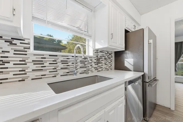 Photo 6 — 7732 S 69 EastPlace S, Tulsa, OK 74133