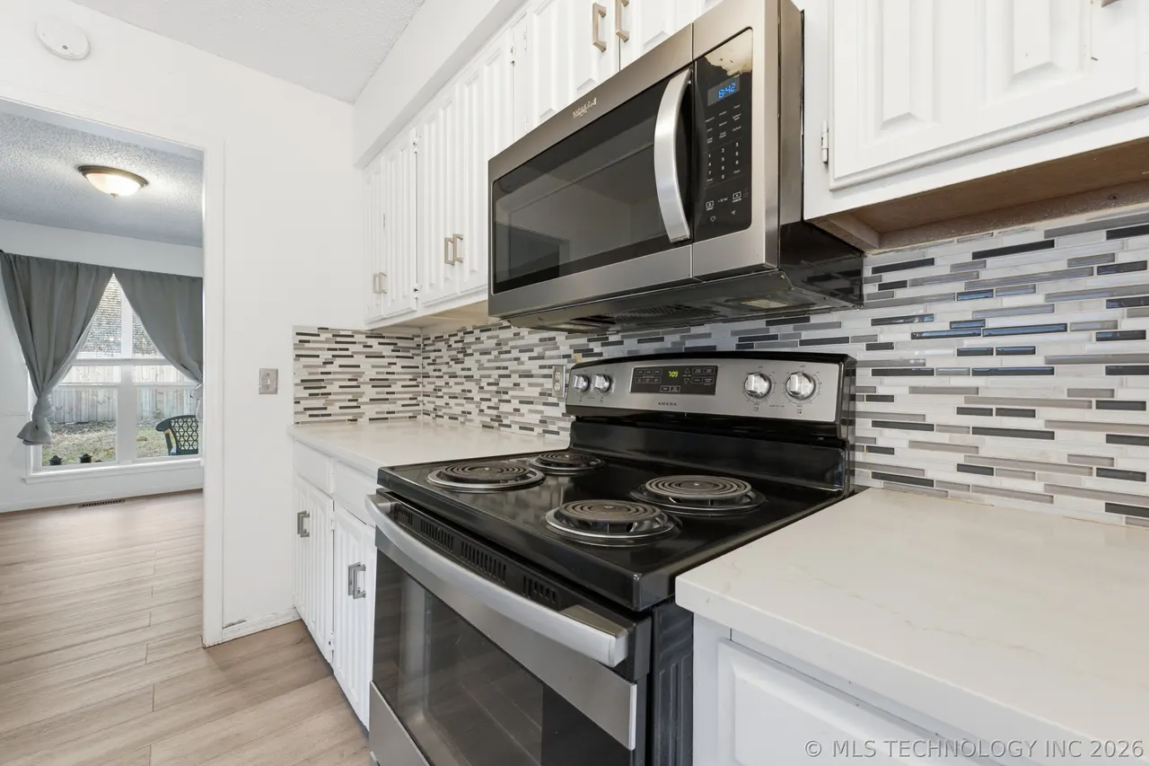Photo 7 — 7732 S 69 EastPlace S, Tulsa, OK 74133
