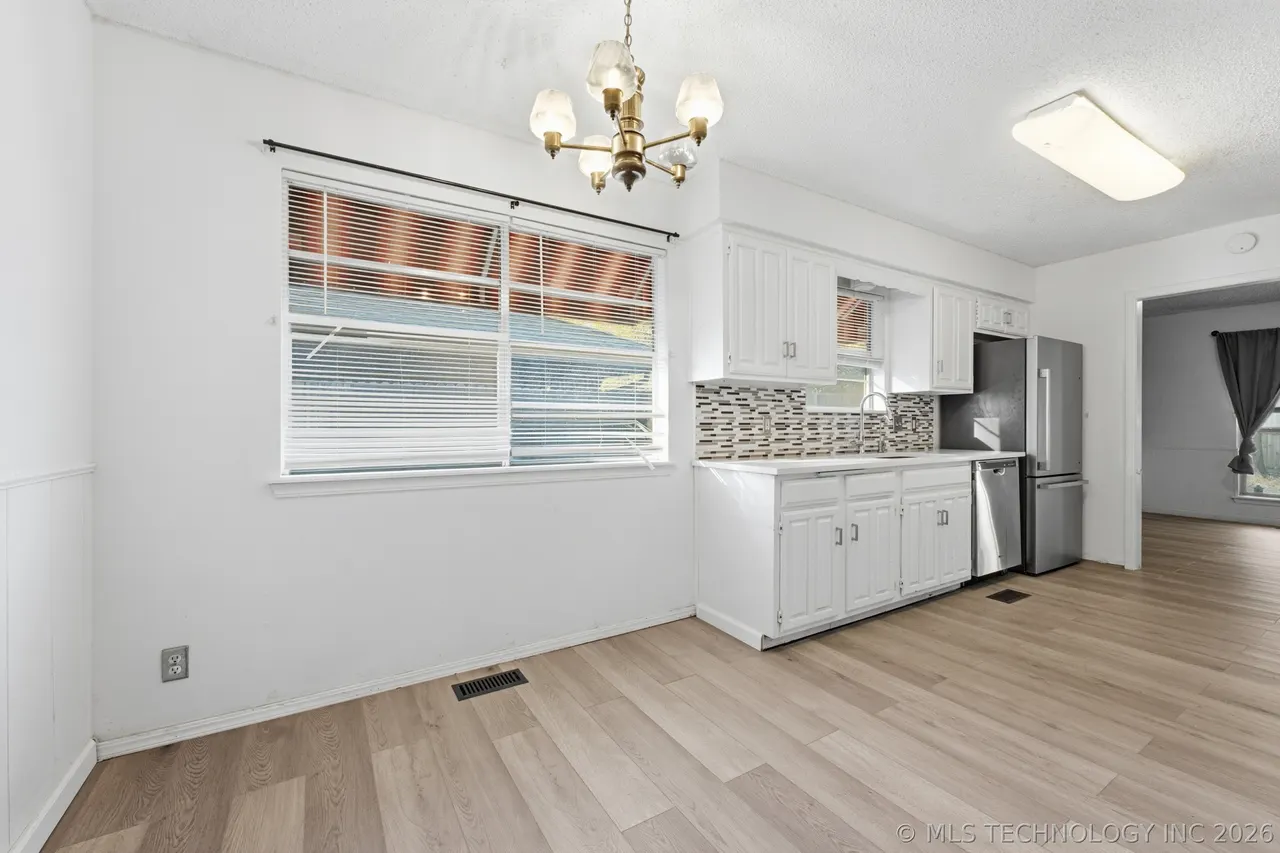 Photo 8 — 7732 S 69 EastPlace S, Tulsa, OK 74133