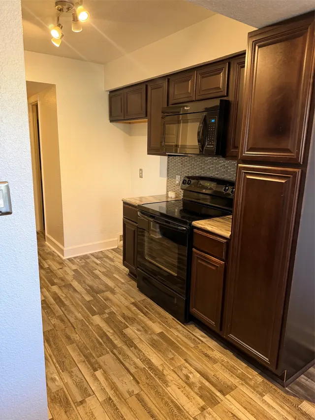 Photo 8 — 6357 S 80th East Avenue 3E, Tulsa, OK 74133