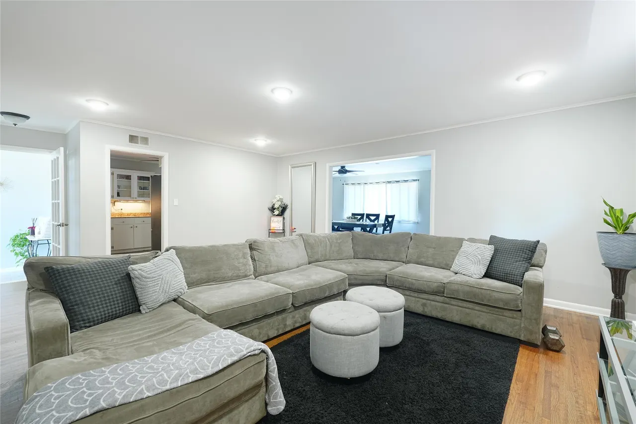 Photo 6 — 2407 S Norwood Avenue, Tulsa, OK 74114
