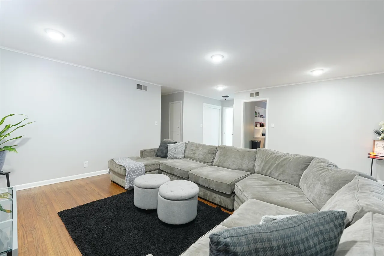 Photo 7 — 2407 S Norwood Avenue, Tulsa, OK 74114