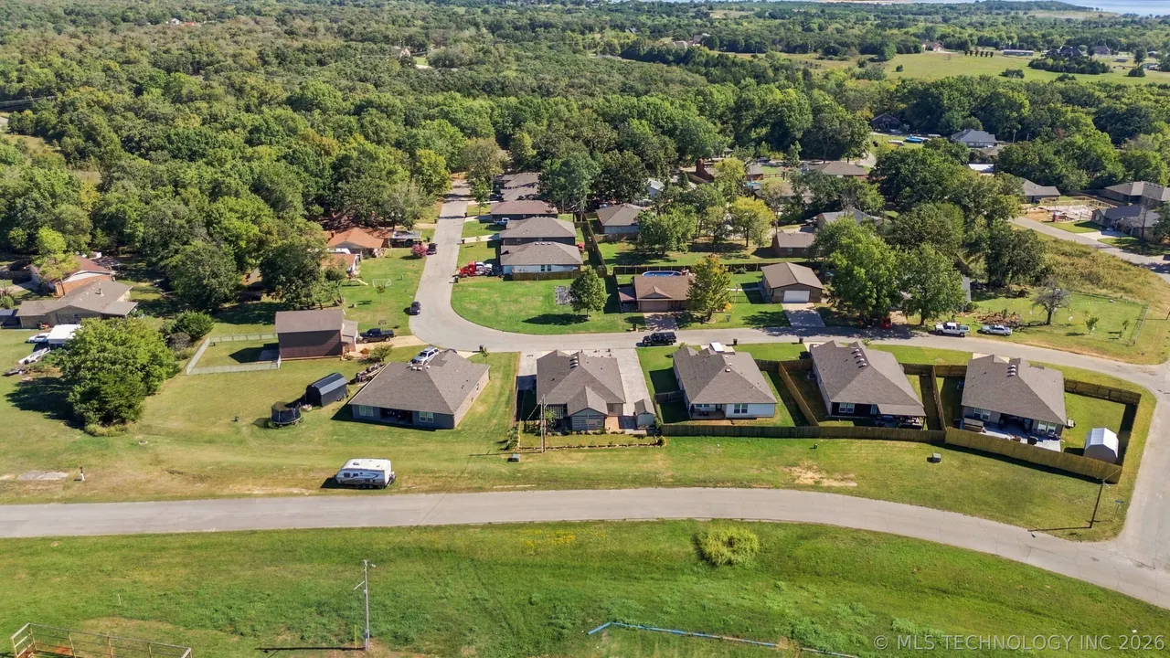 Photo 39 — 1014 Shasta Lane E, Mannford, OK 74044