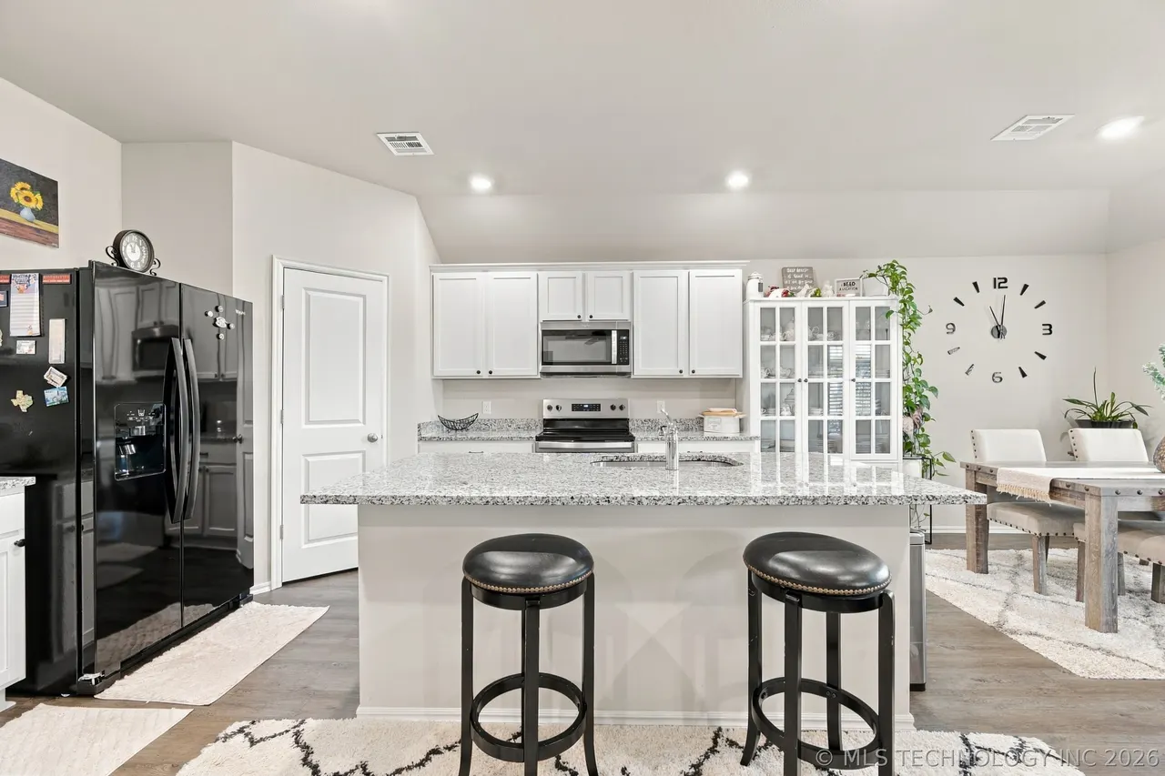 Photo 9 — 1014 Shasta Lane E, Mannford, OK 74044