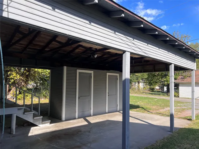 Photo 4 — 525 E Seminole Avenue, McAlester, OK 74501