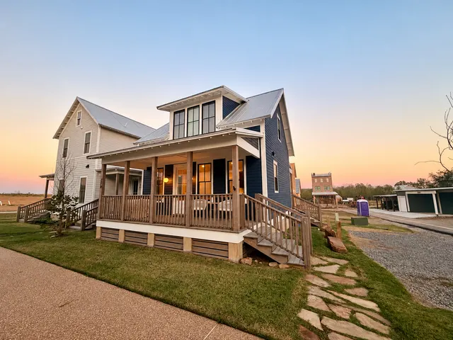 Photo 2 — 38 Hill Street B, Carlton Landing, OK 74432