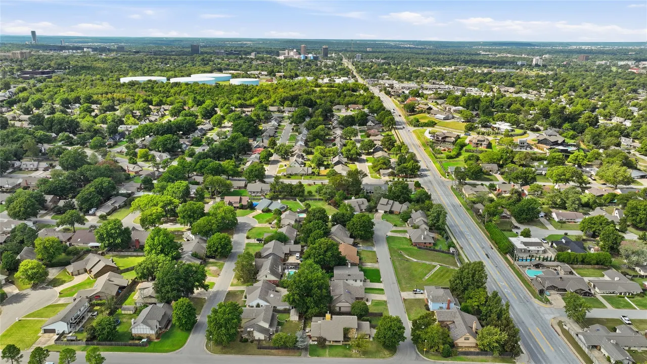Photo 8 — 6122 S 75th EastAvenue, Tulsa, OK 74133