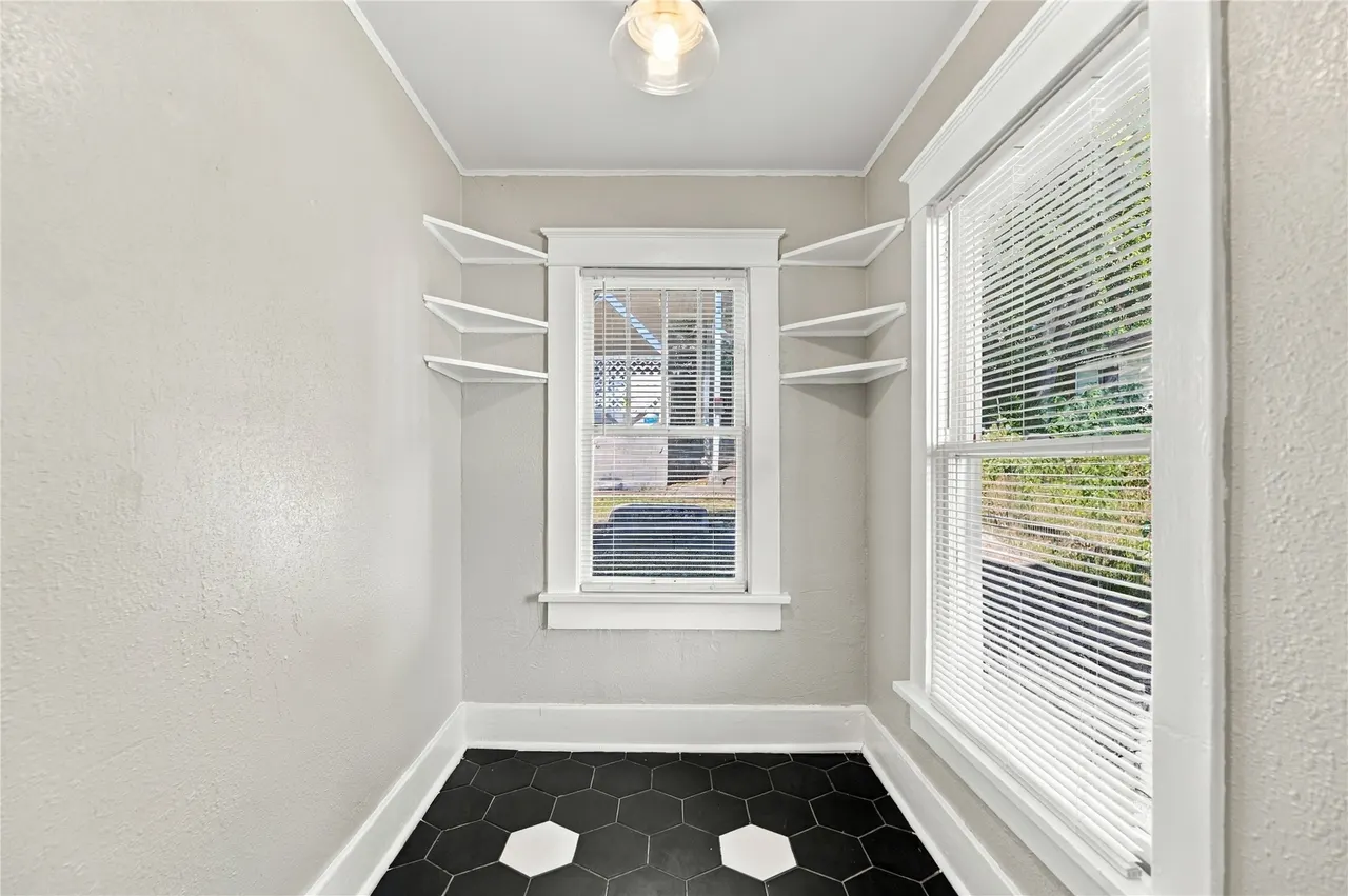 Photo 10 — 212 N Rosedale Avenue, Tulsa, OK 74127