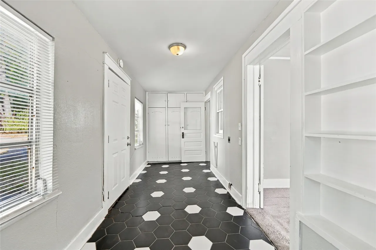 Photo 13 — 212 N Rosedale Avenue, Tulsa, OK 74127