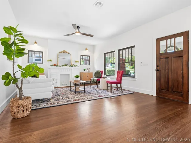 Photo 4 — 1123 S Newport Avenue, Tulsa, OK 74120