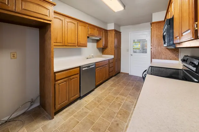 Photo 7 — 1202 SW 20th Street, Wagoner, OK 74467