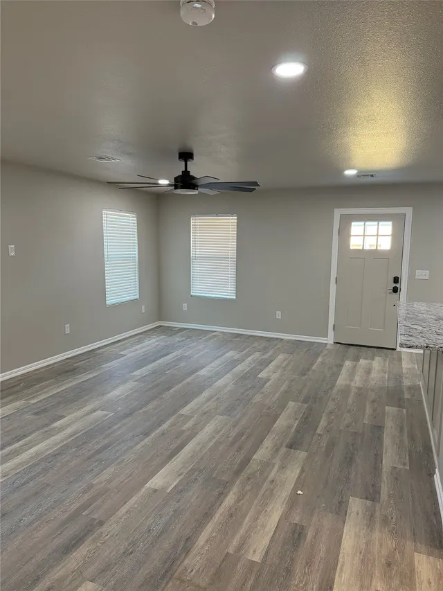 Photo 2 — 511 W Harrison, Chouteau, OK 74337