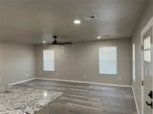 Photo 3 — 511 W Harrison, Chouteau, OK 74337