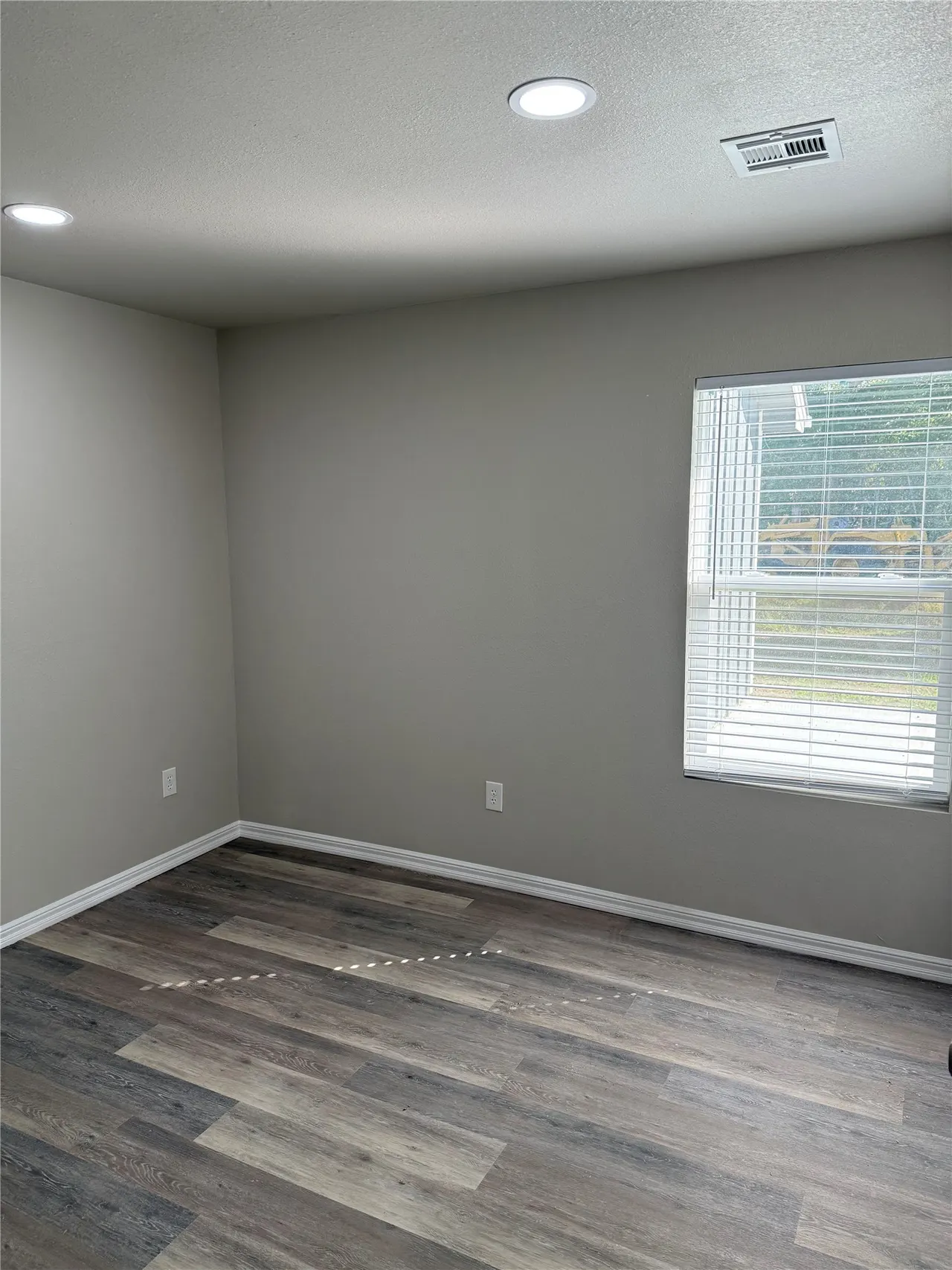 Photo 10 — 511 W Harrison, Chouteau, OK 74337