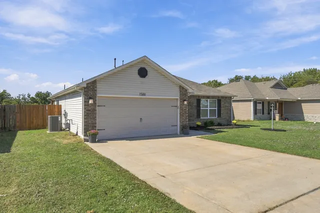 Photo 2 — 1500 S 28th Street, Broken Arrow, OK 74014